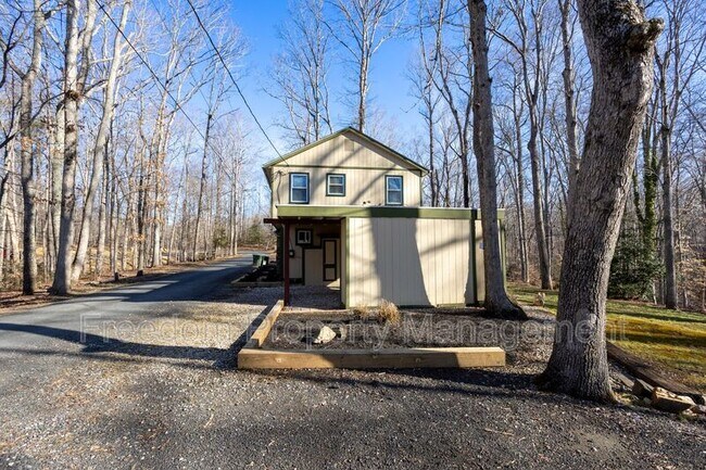 Building Photo - 11961 Mente Rd