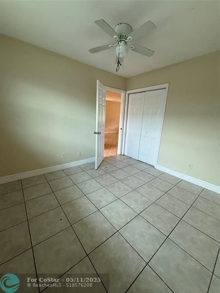 Building Photo - 2751 NW 14th Ct