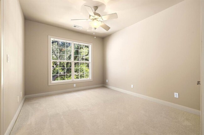 Building Photo - 3508 Red River St