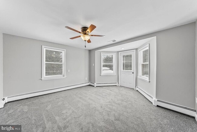 Building Photo - 4236 Florida Ave