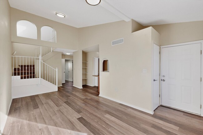 Building Photo - 3 bedroom 2 bath home in East El Paso!