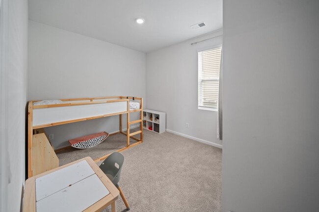 Building Photo - 173 Hazy Ln