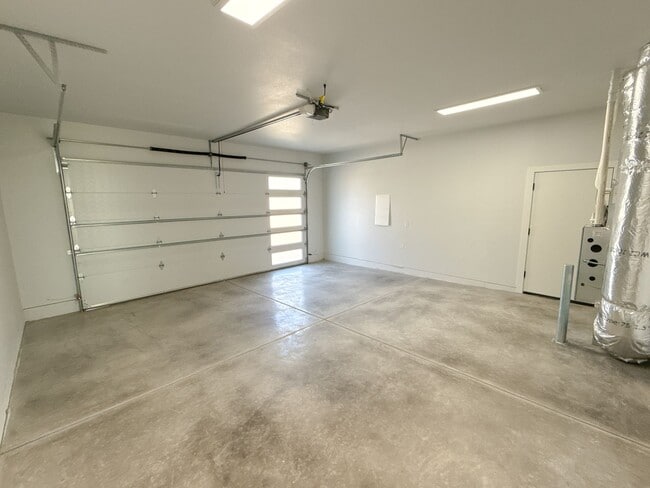 Building Photo - BRAND NEW 3 Bedroom, 2 bath Home