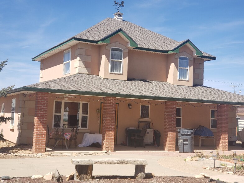 Primary Photo - 100 Bauer Ave