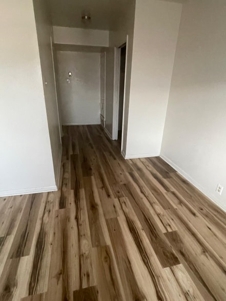 Building Photo - 414 E Avenue A