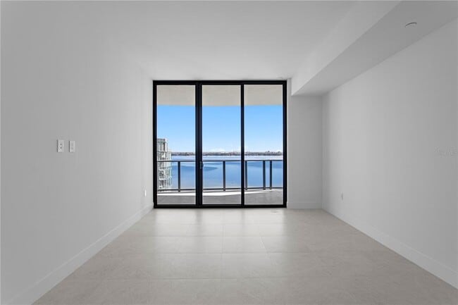 Building Photo - 3015 S Ysabella Ave