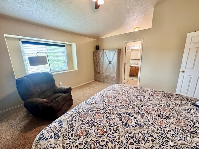 Building Photo - Charming 4-Bedroom Home in the Heart of Santa Clara
