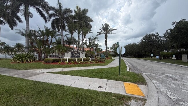 Building Photo - 1760 Windorah Way