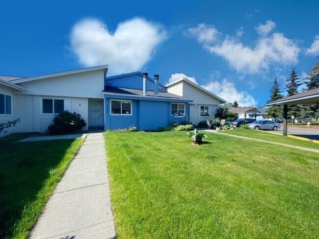Building Photo - 4446 Reka Dr
