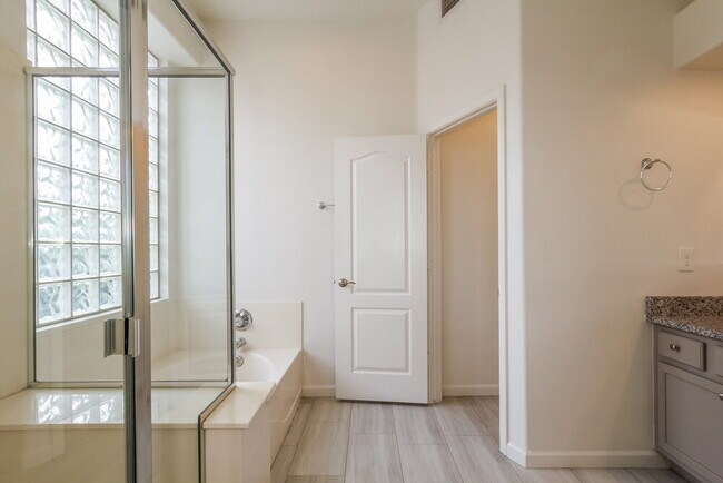 Building Photo - 6482 W Matilda Ln