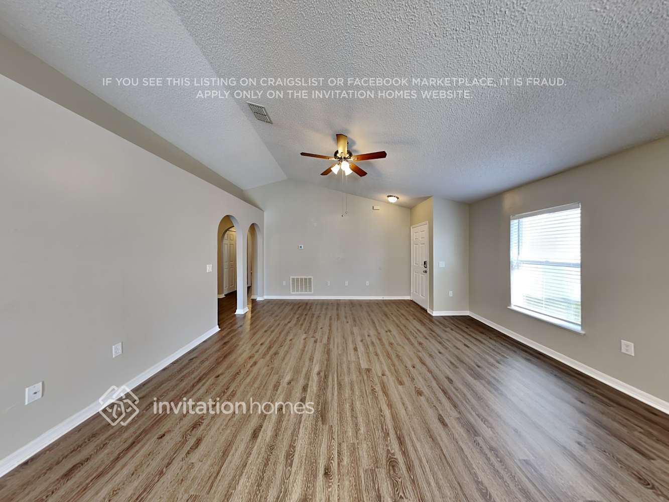 Building Photo - 17032 Holmby Ct