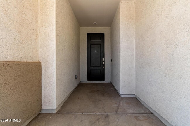 Building Photo - 9746 E Tumbleweed Ave