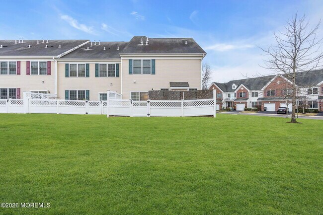 Building Photo - 37 Fells Dr