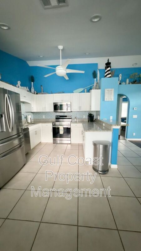 Building Photo - 11652 Pawley Ave