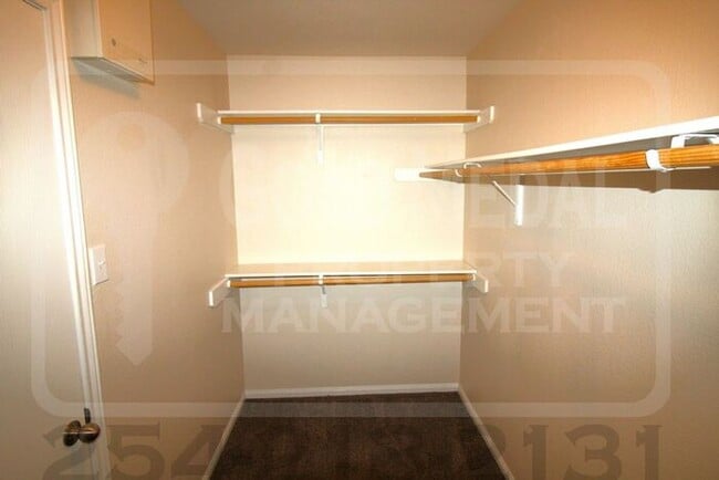 Building Photo - 505 Perseus Dr