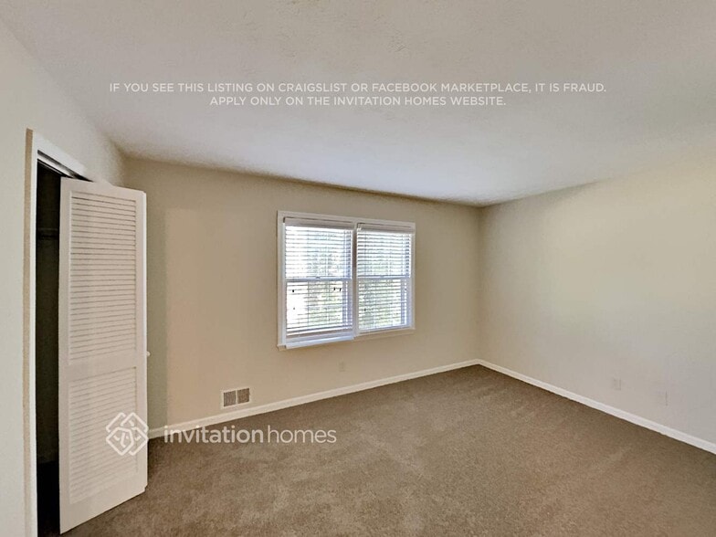 Building Photo - 3158 Larkspur Cir SW