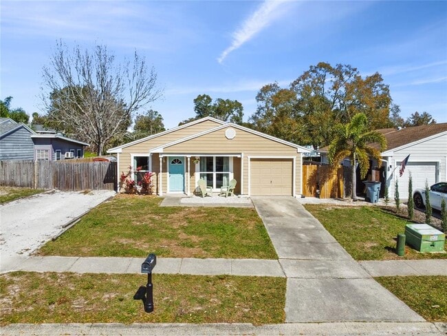 Building Photo - 2803 Northcote Dr