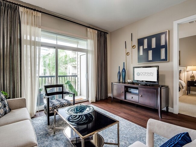 Building Photo - 800 Town and Country Blvd