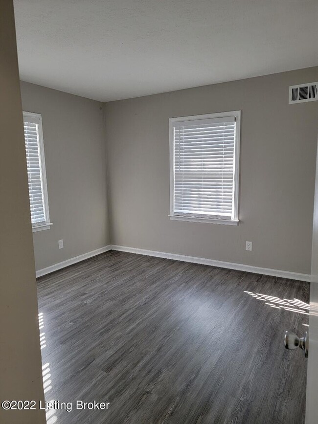 Building Photo - 2707 Riedling Dr