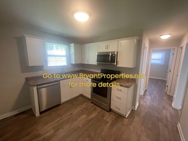 Building Photo - Duplex - 2 Bedroom, 1-Bath