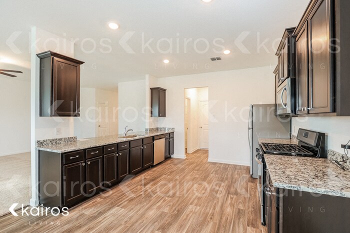 Building Photo - 938 Shady Brk