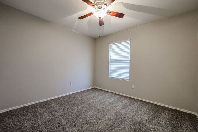 Building Photo - Introducing a stunning 4-bedroom, 2.5-bath...