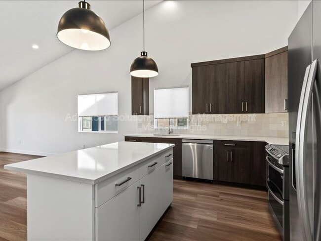 Building Photo - 7411 S Drake Pk Ct