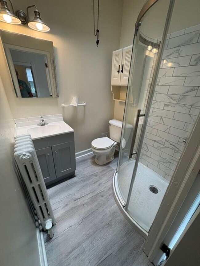 Building Photo - Comfortable 1-Bedroom Apartment Ready for Move-In
