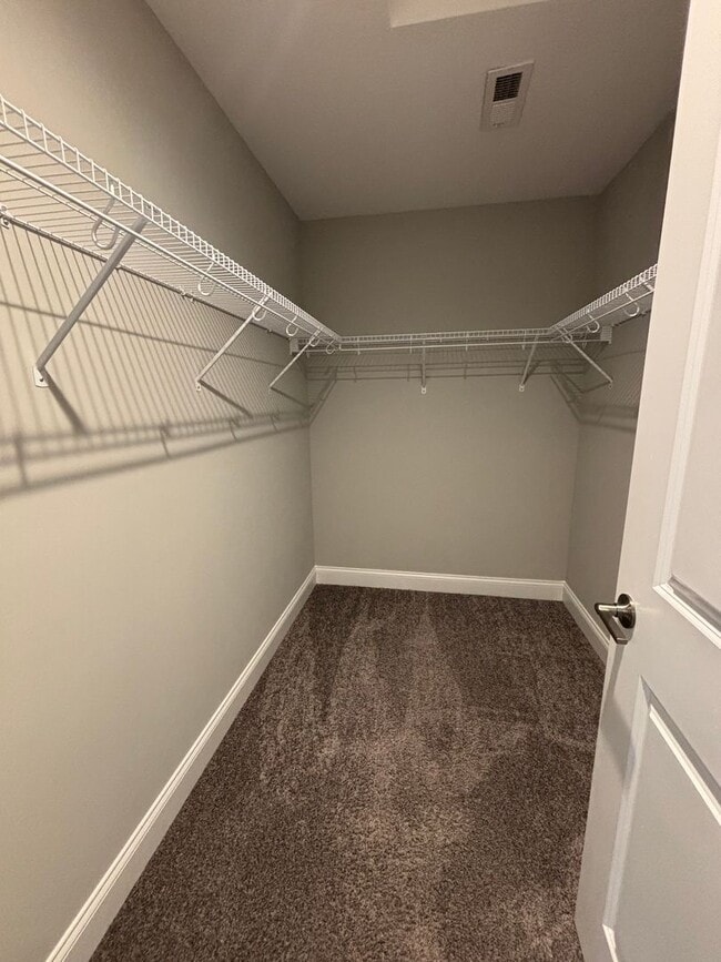 Building Photo - Beautiful Townhome in Cannosburg!