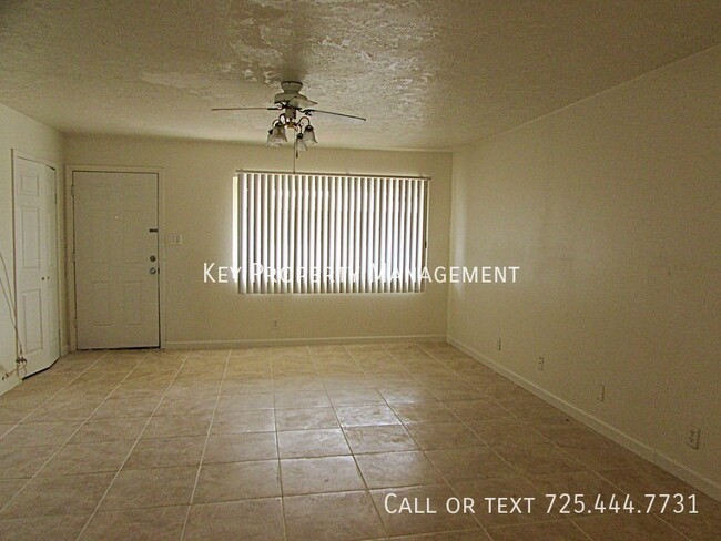 Building Photo - 2 BED 1 BATH CONDO NEAR STRATOSPHERE WITH ...