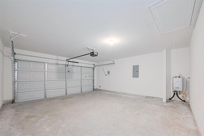 Building Photo - 6018 Alberta Fls Dr