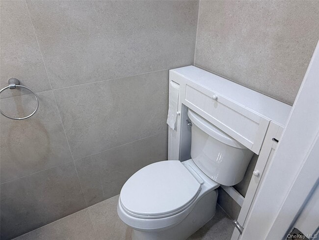 Building Photo - 48-23 44th St