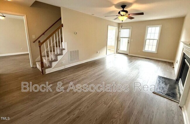Building Photo - 404 Springside Dr