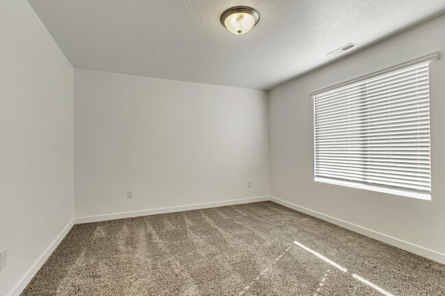 Building Photo - 869 S Brubaker Way