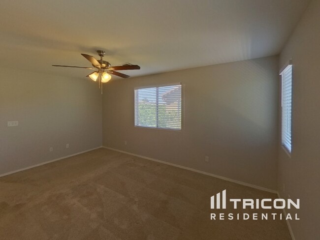 Building Photo - 993 Medina De Leon Ave