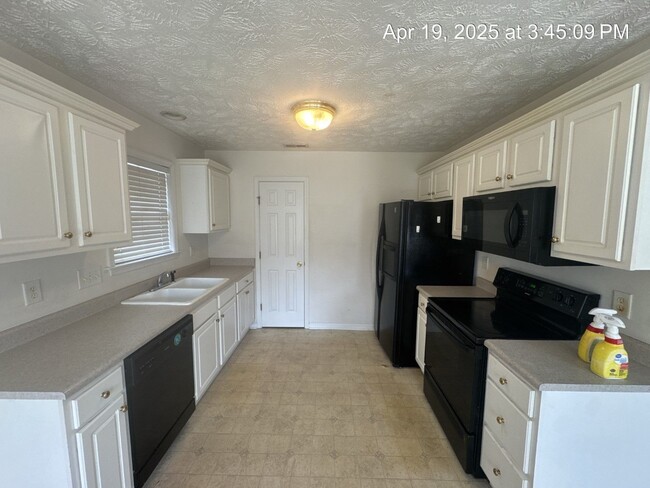Building Photo - 5508 Ascent Dr