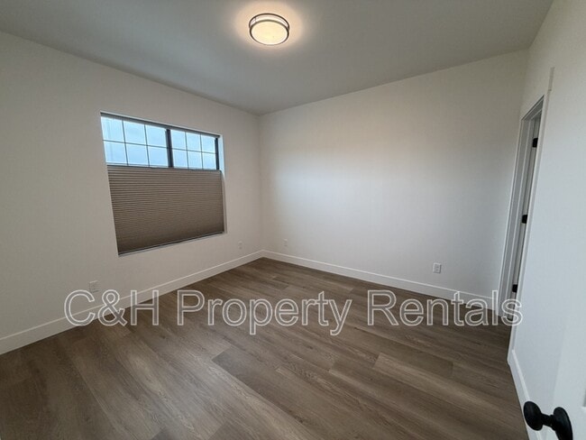 Building Photo - 2529 Esther Rose Ln