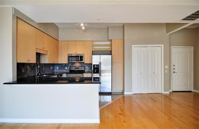 Building Photo - 3225 Turtle Creek Blvd