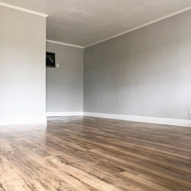 Building Photo - 553597 US-1