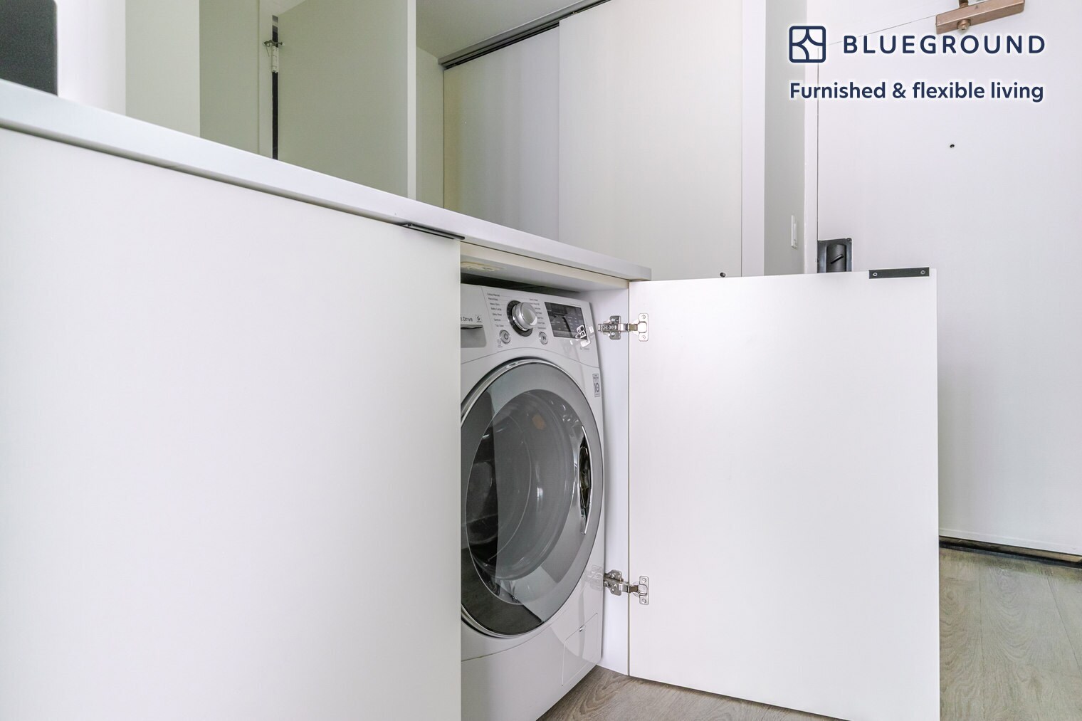 Building Photo - 21 E Chestnut St