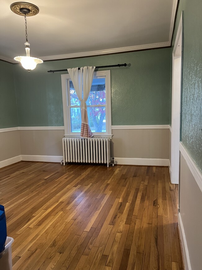 Dining Room - 308 New York Ave