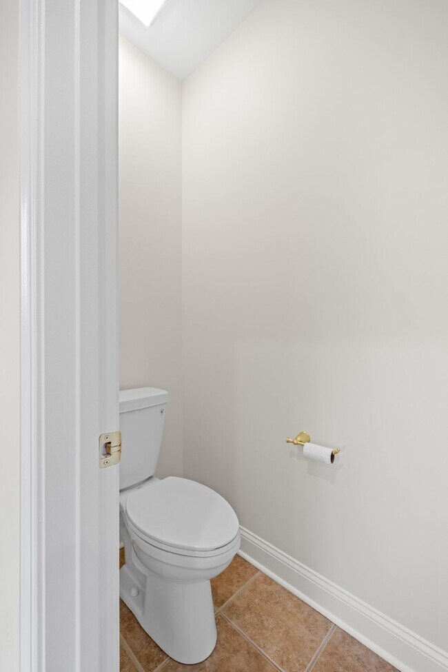 Building Photo - 27556 Paddock Trail Pl