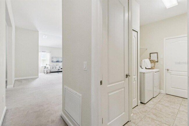 Building Photo - 5832 Tarleton Way