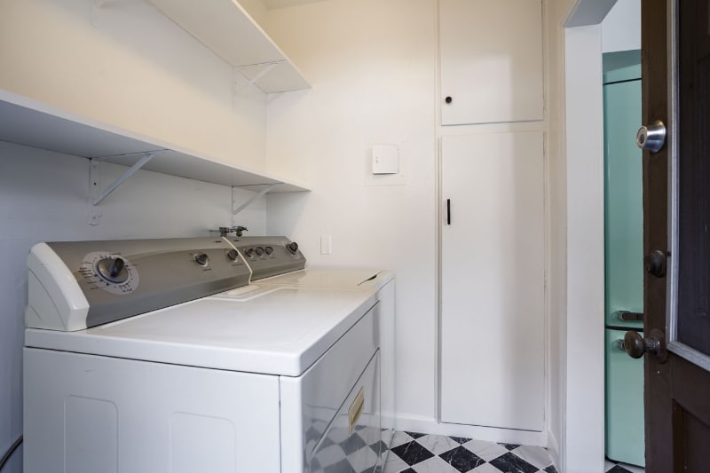 Building Photo - 2900 Griffith Park Blvd