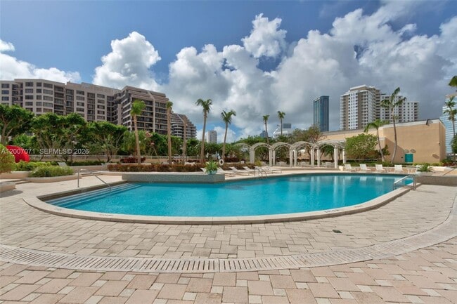 Building Photo - 888 Brickell Key Dr