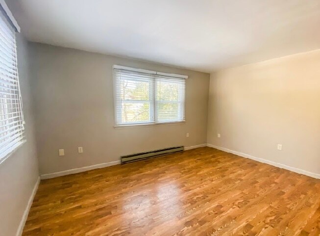 Building Photo - 20 Fairbanks St