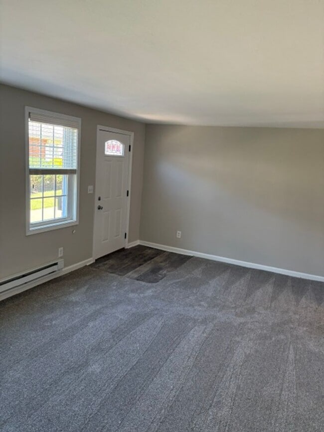 Building Photo - Village of Fayetteville Townhouse for Rent
