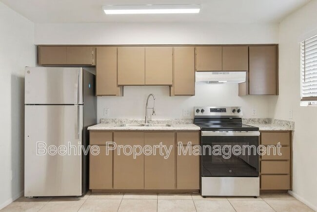 Primary Photo - 1634 E Monroe St