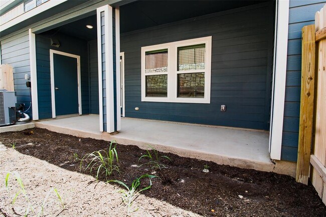 Building Photo - 12810 Siena Vlg Ln