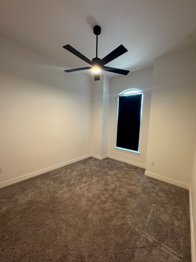 Building Photo - Rental Property